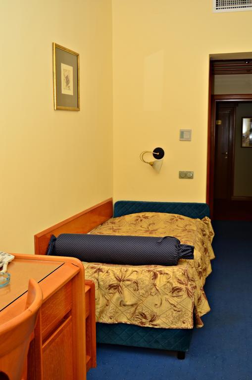 Garni Hotel Park Palić Exterior foto
